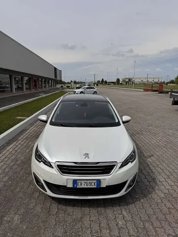 Usata Peugeot 308 SW Allure 114 CV (83 kW) 2014 Station wagon