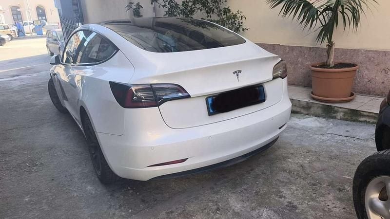 Usata Tesla Model 3 Standard Range 88 kW (120 CV) 2021 Bianco Berlina