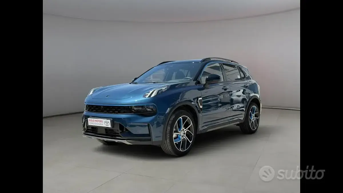 Usata Lynk & Co 01 261 CV (191 kW) 2023 Blu SUV