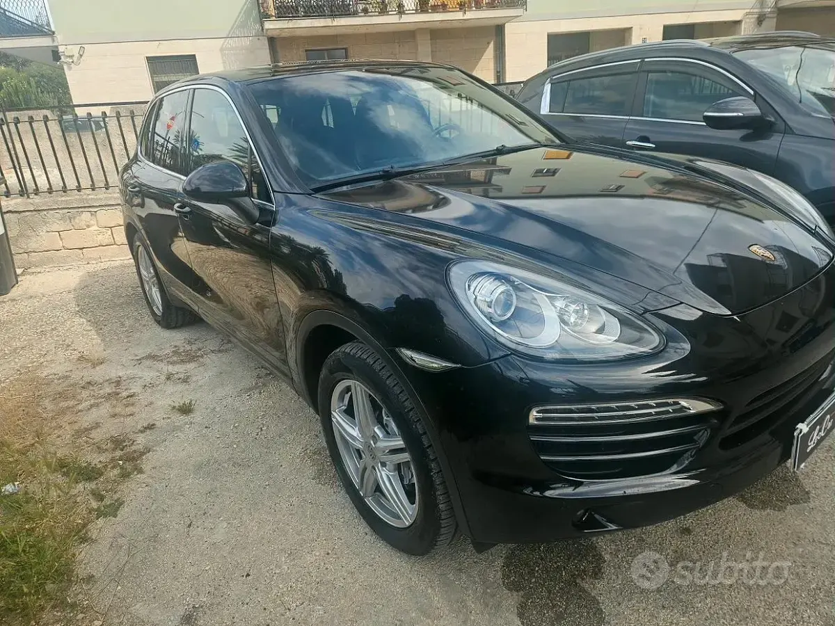 Usata Porsche Cayenne 245 CV (180 kW) 2013 Nero SUV