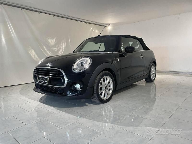 Usata Mini Cooper D Cabriolet 116 CV (85 kW) 2018 Nero Cabrio