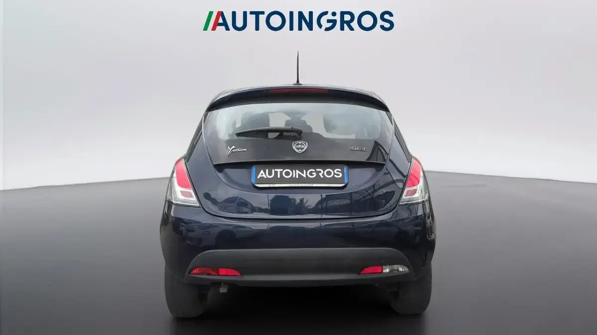 Gebraucht Lancia Ypsilon Silver 69 PS (50 kW) 2022 Blau Kleinwagen