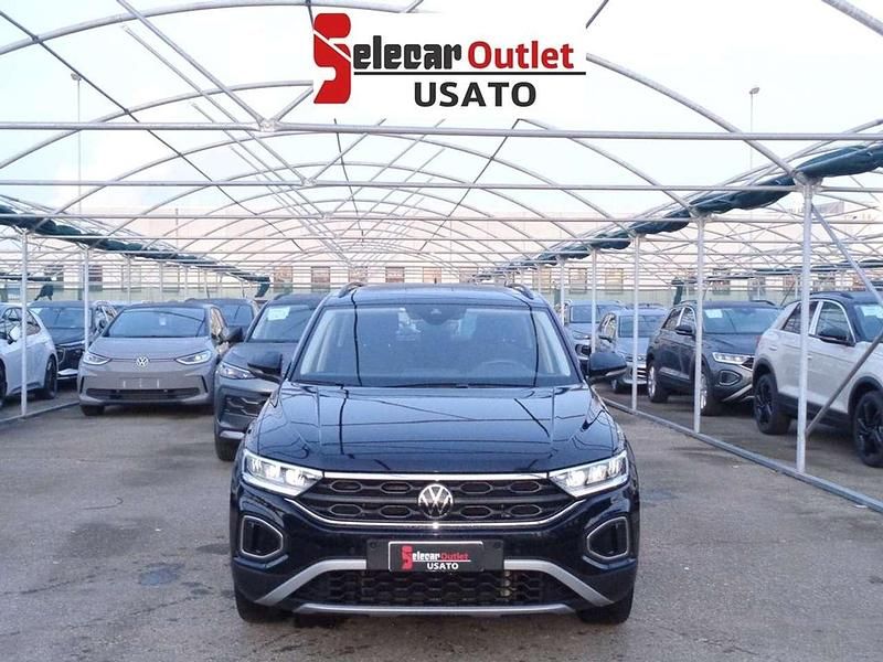 Usata VW T-Roc Life 116 CV (85 kW) 2022 Nero SUV