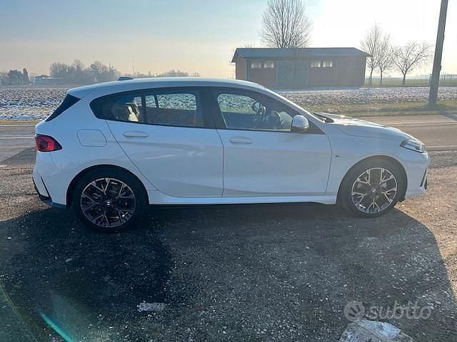 Usata BMW 118 M Sport 150 CV (110 kW) 2025 Bianco Utilitaria