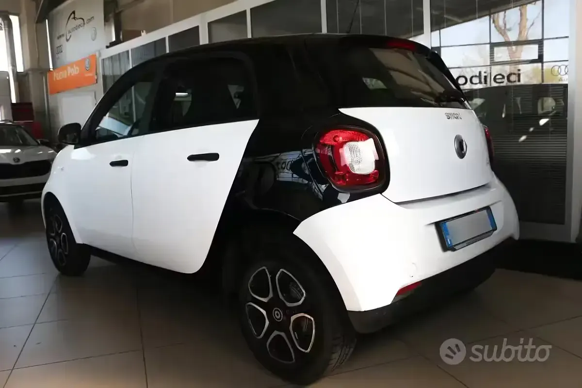 Usata Smart ForFour Superpassion 71 CV (52 kW) 2019 Bianco Utilitaria