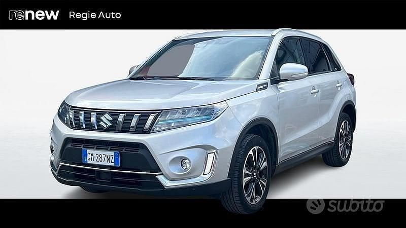 Grigio Usata 2023 Suzuki Vitara SUV | 19.900 € (Ottimo prezzo) - Immagine 1/4