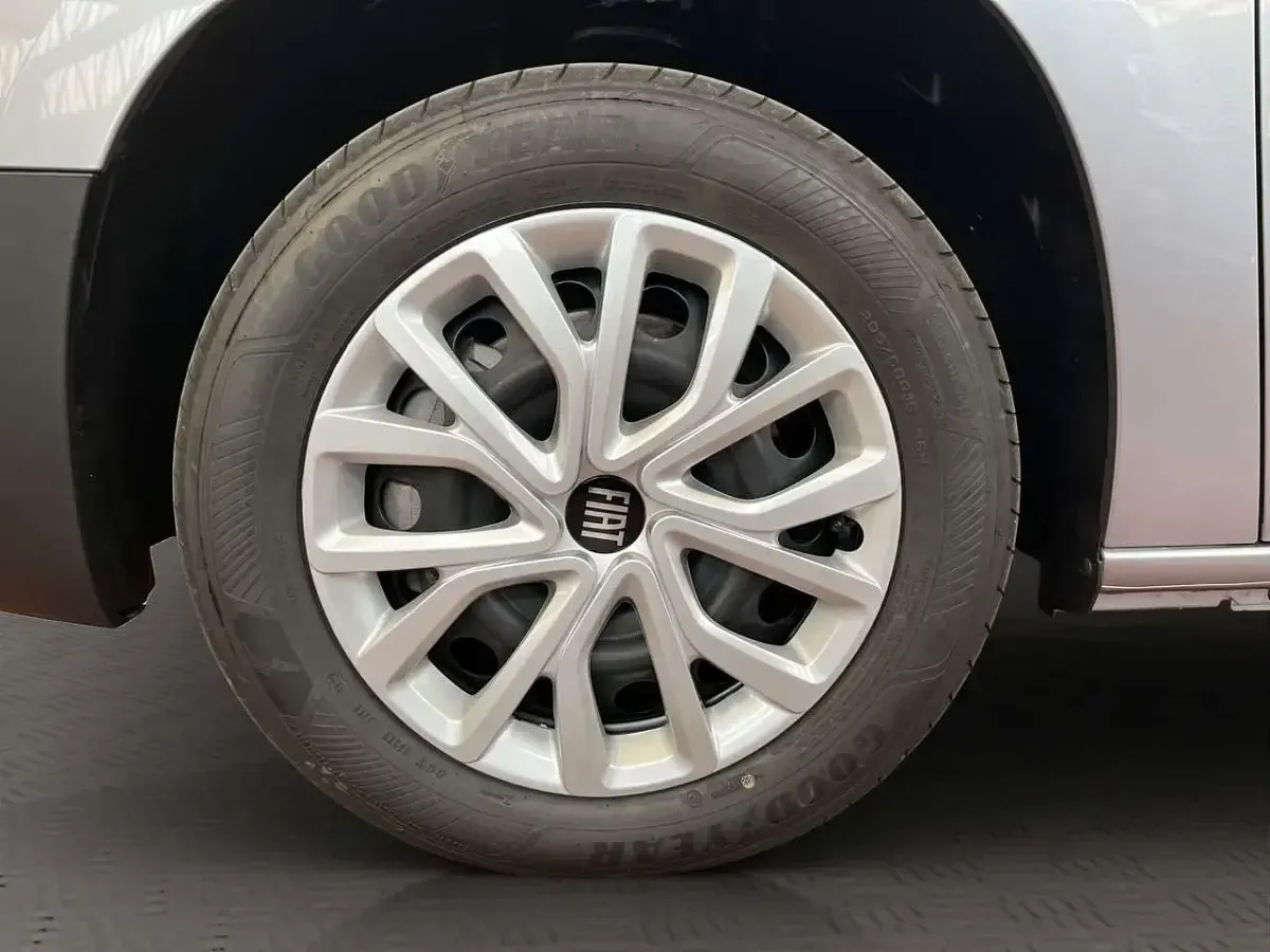 Nuova Fiat Doblò 131 CV (96 kW) 2026 Grigio Monovolume