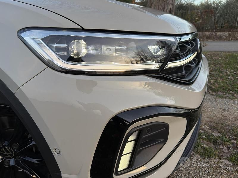 Usata VW T-Roc R-line 150 CV (110 kW) 2022 SUV