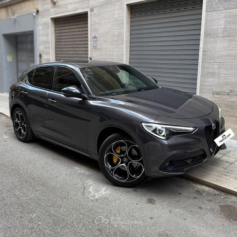 Usata Alfa Romeo Stelvio Veloce 210 CV (154 kW) 2021 Grigio SUV