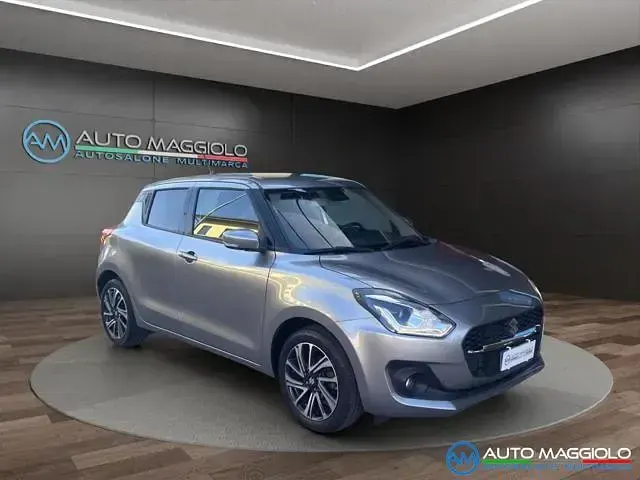 Usata Suzuki Swift 83 CV (61 kW) 2020 Argento Utilitaria