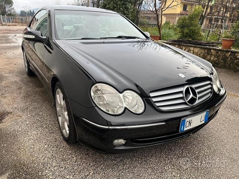 Usata Mercedes CLK270 Elegance 2005 Nero Coupé