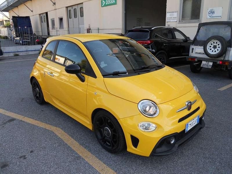 Usata Abarth 595 Pista 160 CV (117 kW) 2018 Giallo Utilitaria