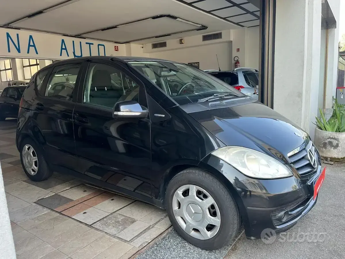 Usata Mercedes A160 95 CV (69 kW) 2010 Nero Berlina