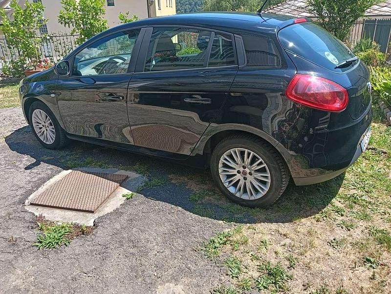Usata Fiat Bravo Dynamic 120 CV (88 kW) 2010 Nero Utilitaria