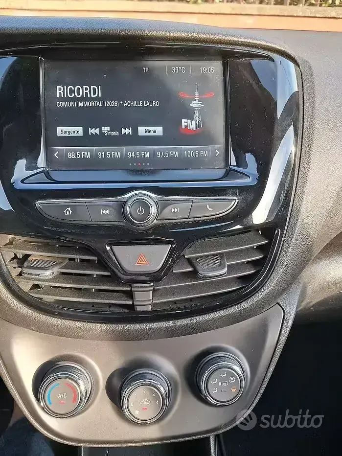 Usata Opel Karl 75 CV (55 kW) 2017 Grigio Utilitaria