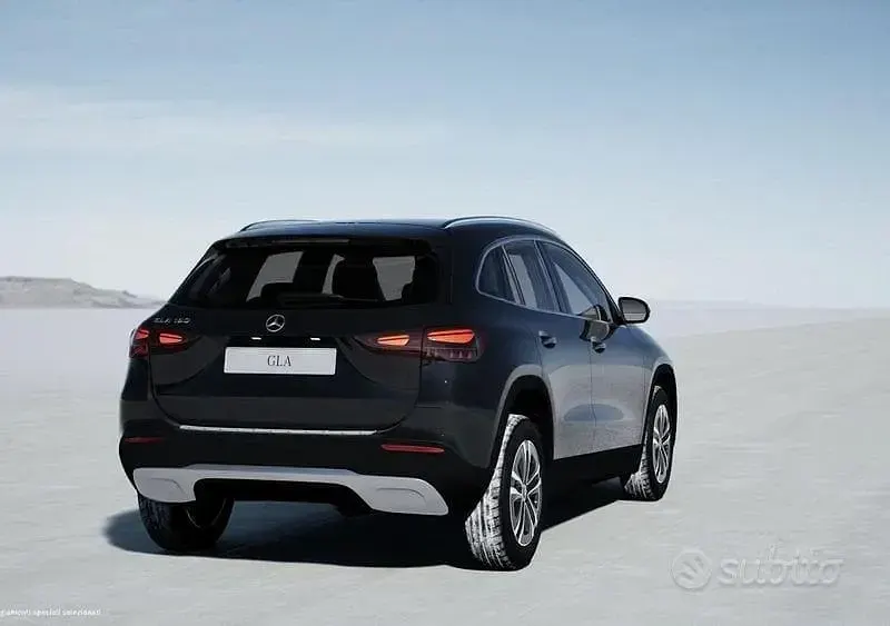 Nuova Mercedes GLA180 Executive 136 CV (100 kW) 2026 Nero SUV