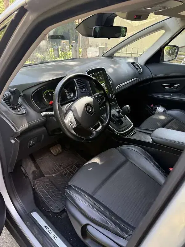 Usata Renault Scénic IV Zen 110 CV (80 kW) 2017 Monovolume