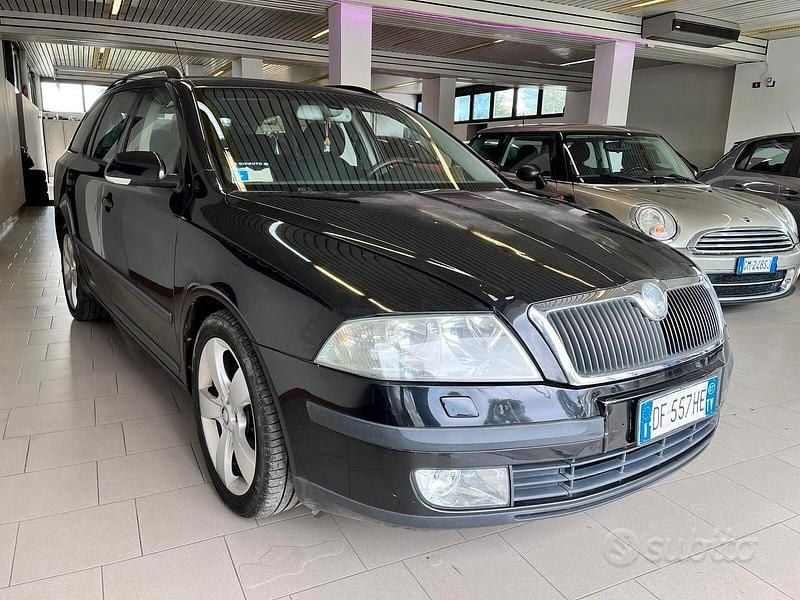 Usata Skoda Octavia Elegance 105 CV (77 kW) 2007 Nero Station wagon