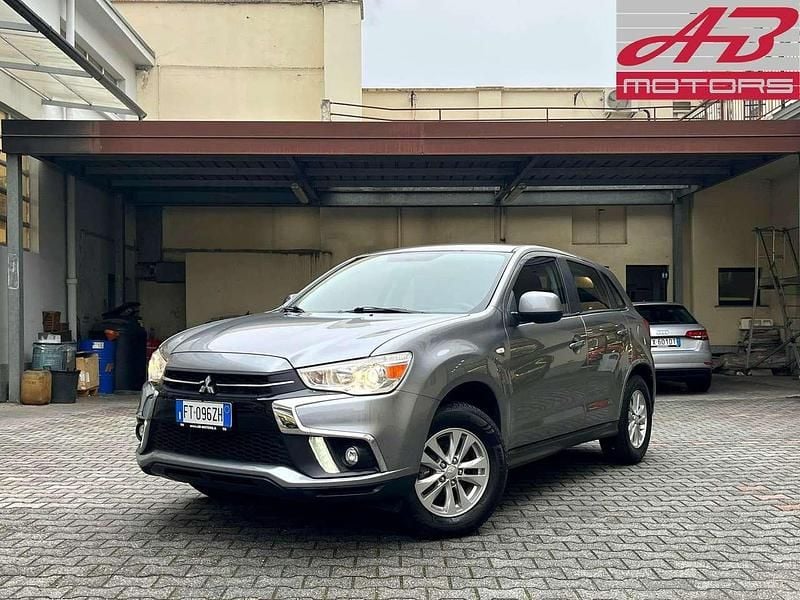 Grigio Usata 2019 Mitsubishi ASX Inform SUV | 13.250 € (Buon prezzo) - Immagine 1/4