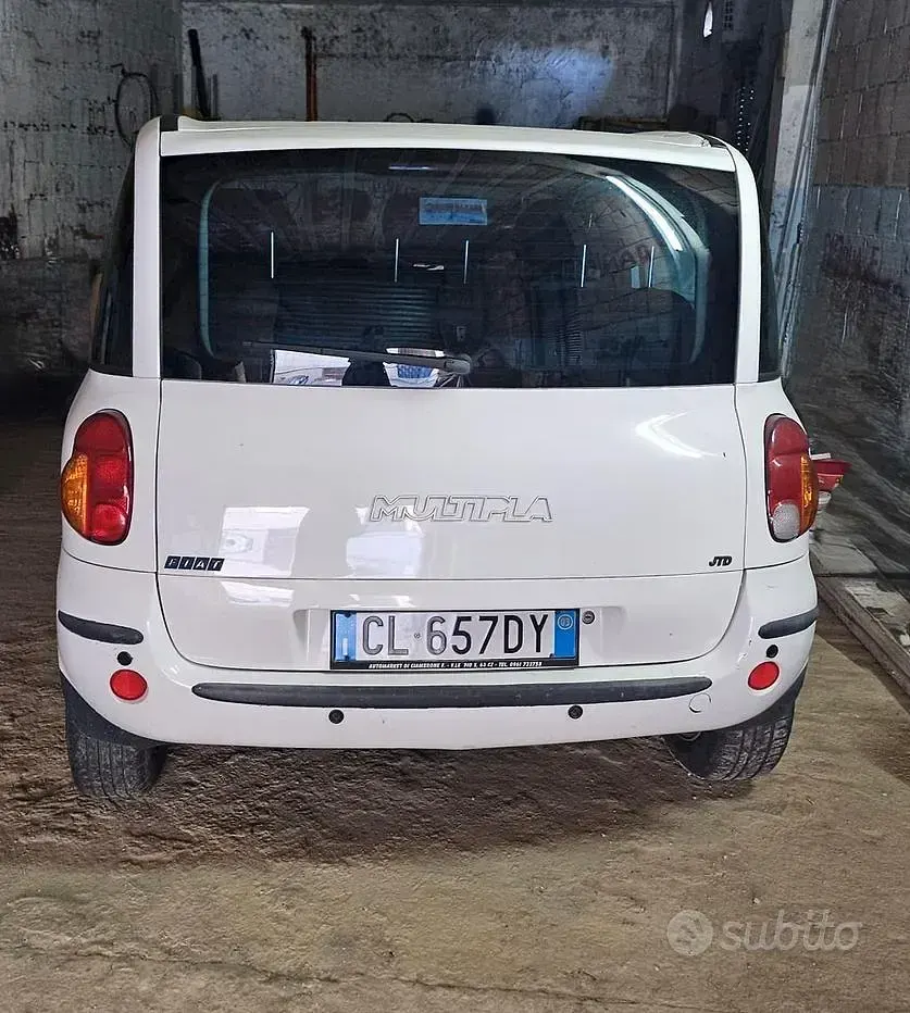 Usata Fiat Multipla 116 CV (85 kW) 2003 Bianco Monovolume