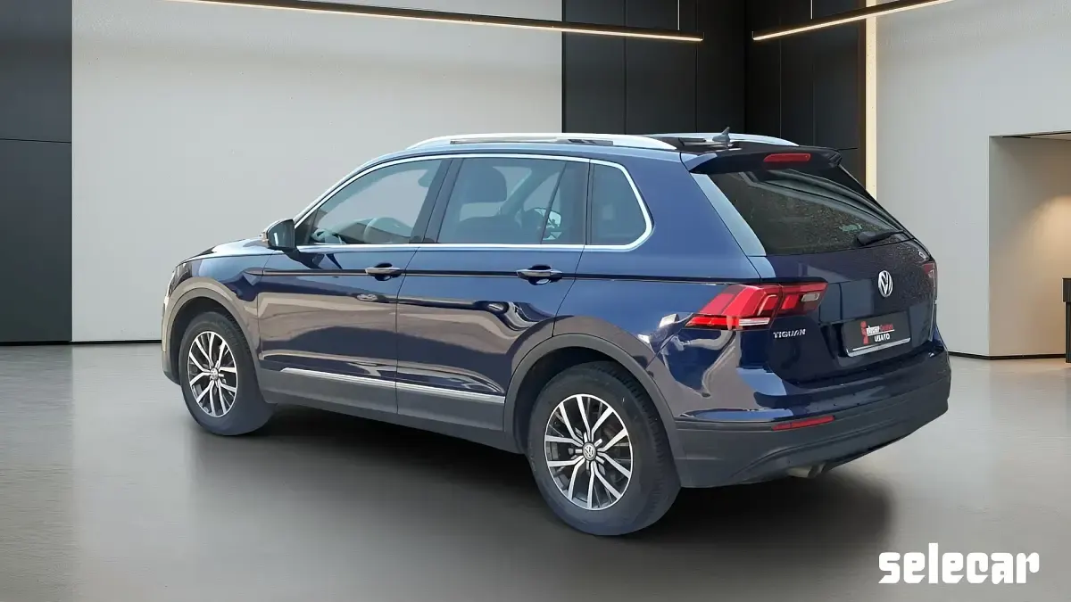 Usata VW Tiguan Business 125 CV (91 kW) 2017 2b silk blu metallizzato SUV