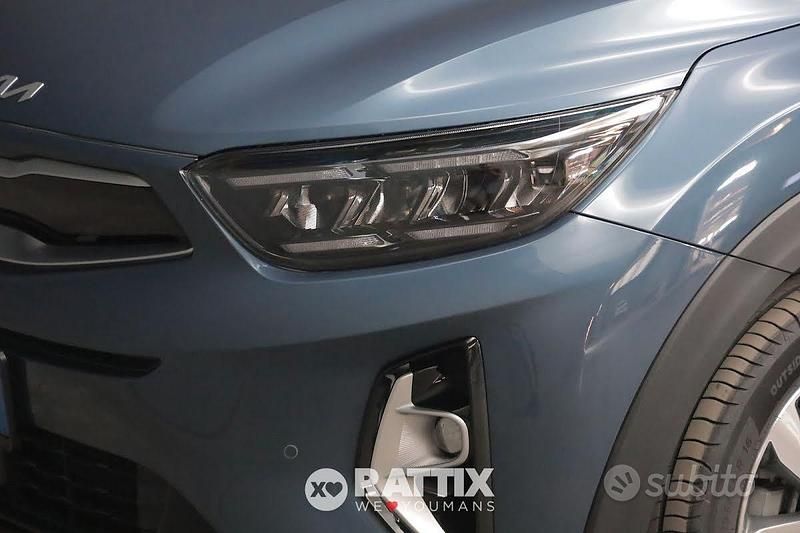 Usata Kia Stonic Style 84 CV (61 kW) 2024 Smoke blu SUV