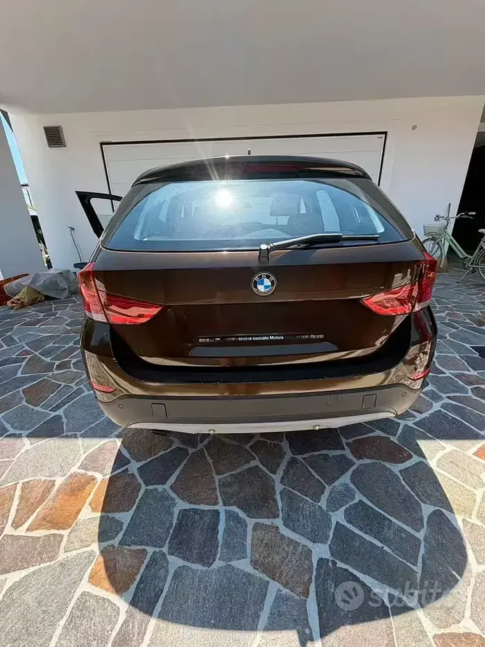 Usata BMW X1 143 CV (105 kW) 2012 Marrone SUV