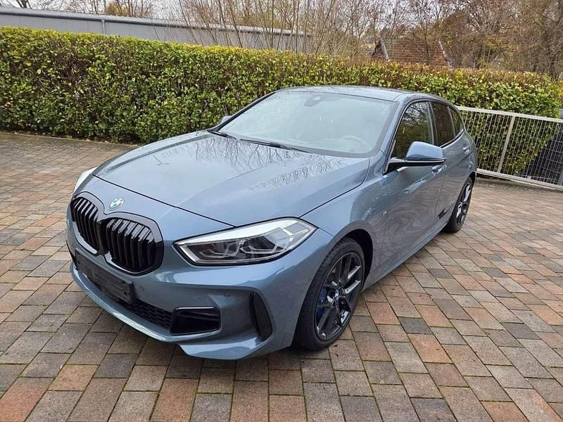Grigio Usata 2020 BMW 120 Shadowline Due volumi | 24.900 € (Buon prezzo) - Immagine 1/4