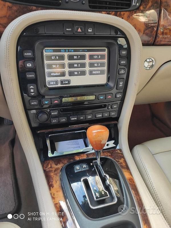 Usata Jaguar XJ 2003 Blu Berlina