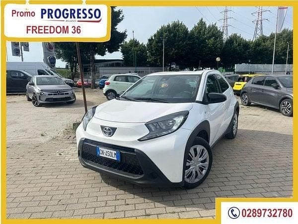 Bianco Usata 2023 Toyota Aygo X Active SUV | 11.990 € (Ottimo prezzo) - Immagine 1/4