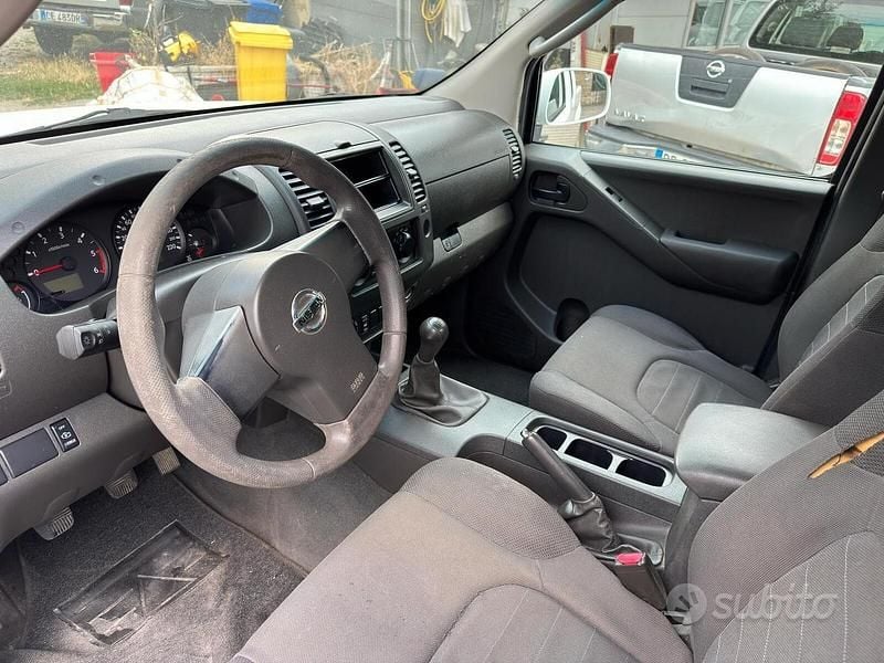 Usata Nissan Navara 2007 Bianco Pick-up