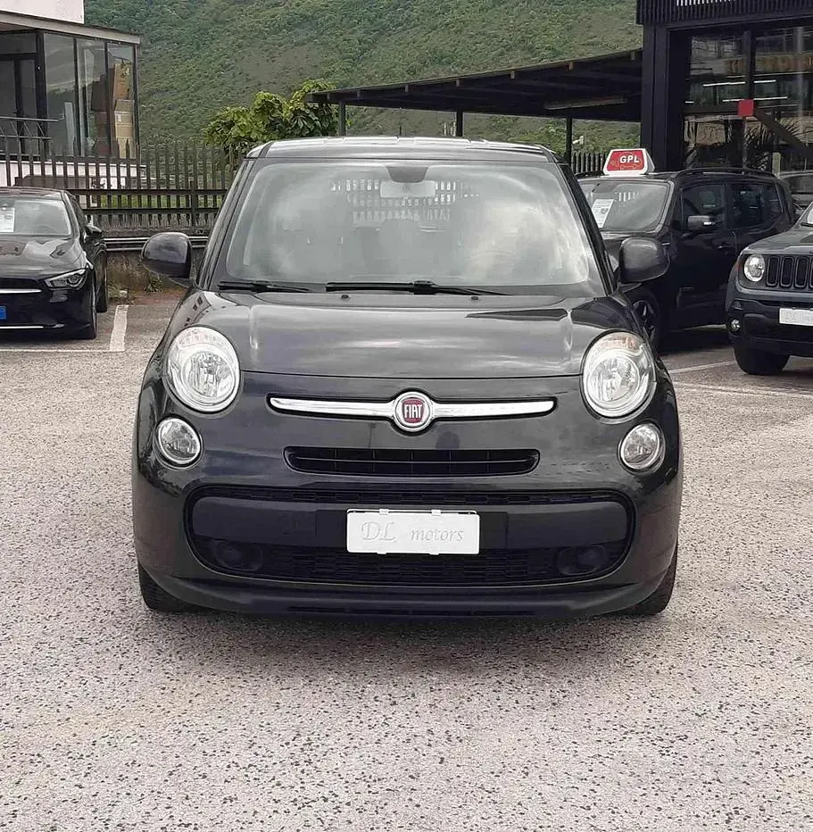 Usata Fiat 500L Lounge 105 CV (77 kW) 2014 Grigio Monovolume