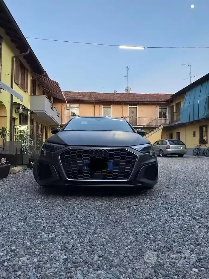 Usata Audi A3 116 CV (85 kW) 2021 Grigio Berlina