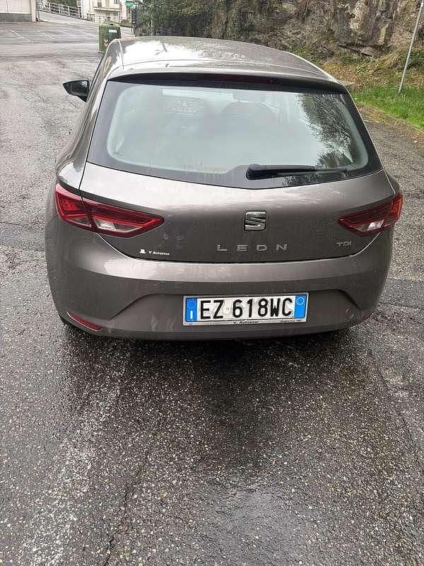 Usata Seat Leon Business 105 CV (77 kW) 2015 Marrone Berlina