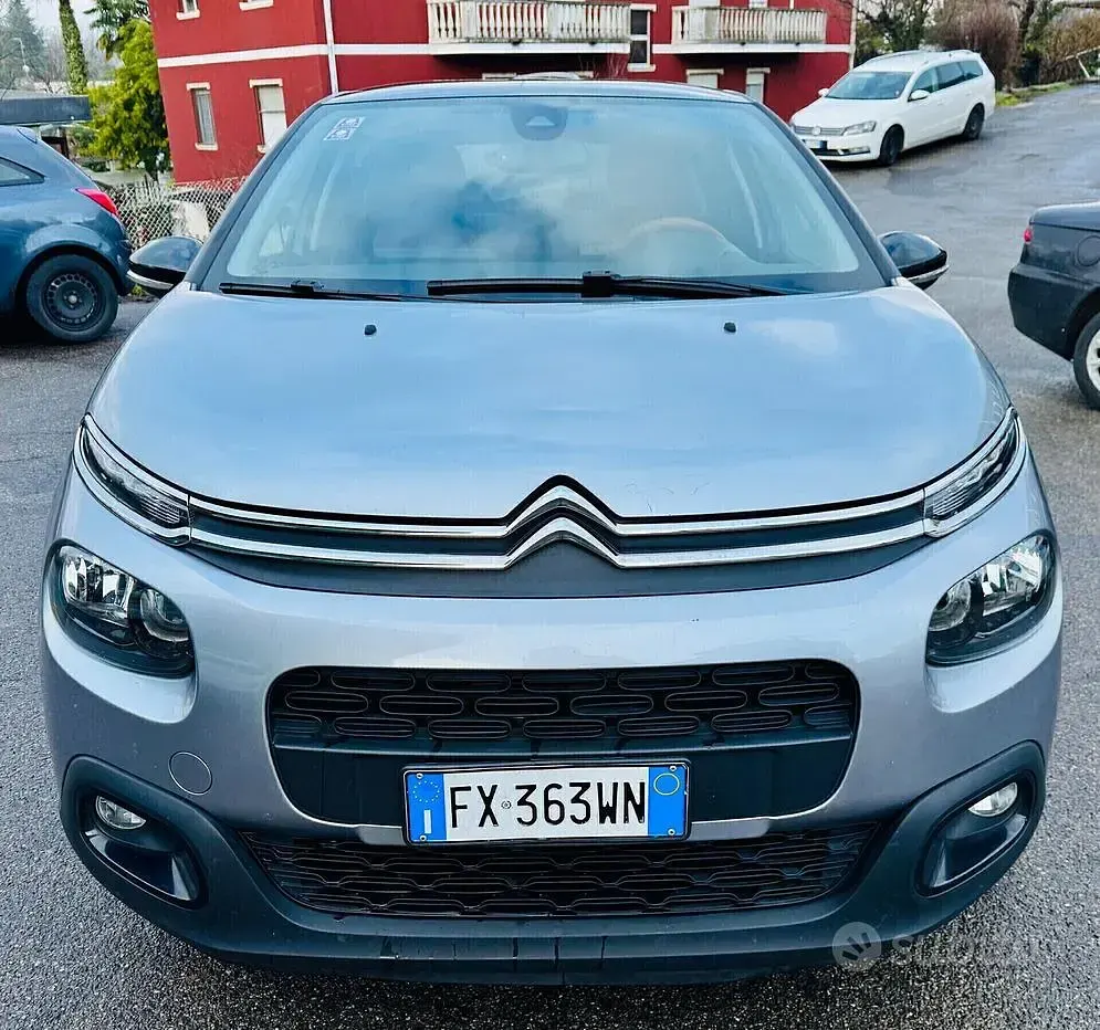Begagnad Citroën C3 PureTech 110 HK (80 kW) 2019 Grå Halvkombi