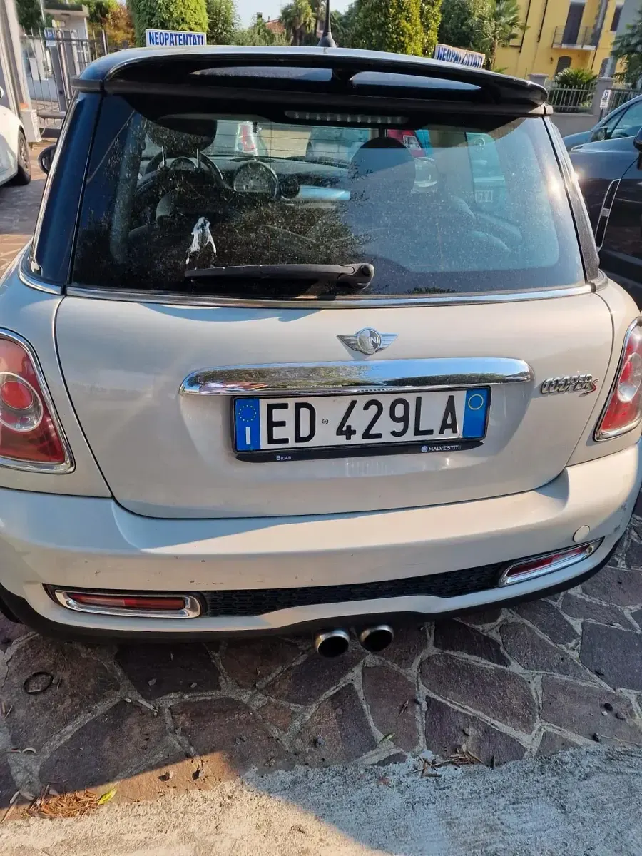 Usata Mini John Cooper Works Coupé 184 CV (135 kW) 2010 Argento Coupé