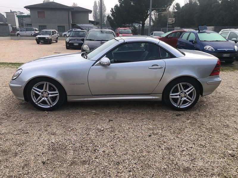 Usata Mercedes SLK200 163 CV (119 kW) 2003 Grigio Cabrio