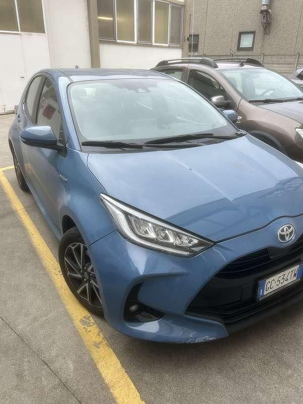 Usata Toyota Yaris Hybrid Active 92 CV (67 kW) 2020 Berlina