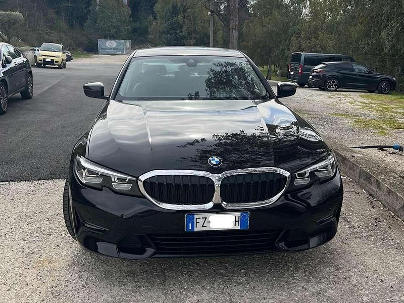 Usata BMW 320 Sport Line 190 CV (139 kW) 2019 Nero Berlina