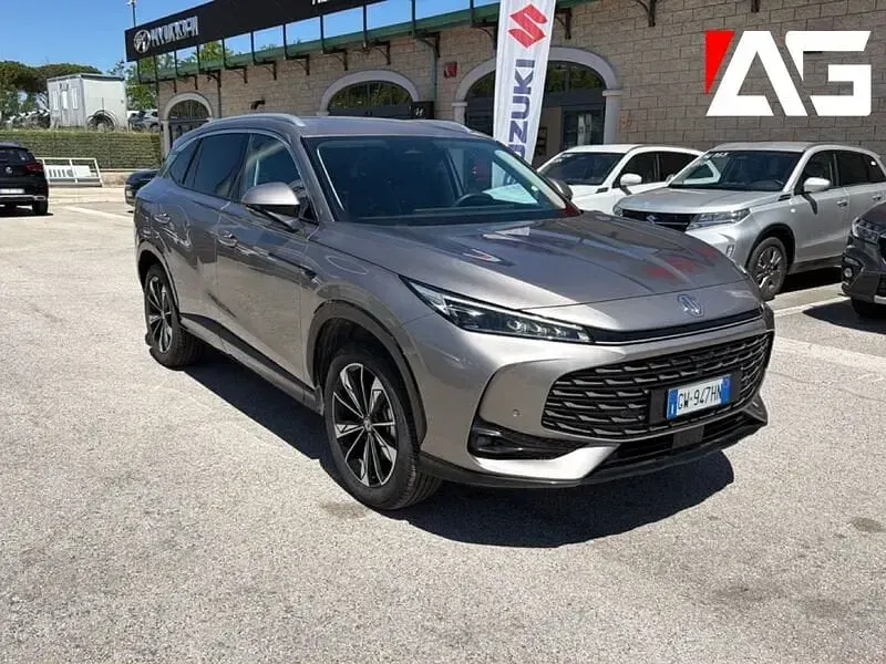 Usata MG HS Luxury 170 CV (125 kW) 2025 Grigio SUV