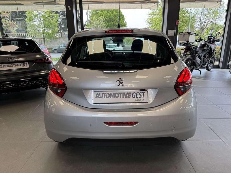 Usata Peugeot 208 Allure 82 CV (60 kW) 2018 Grigio Utilitaria