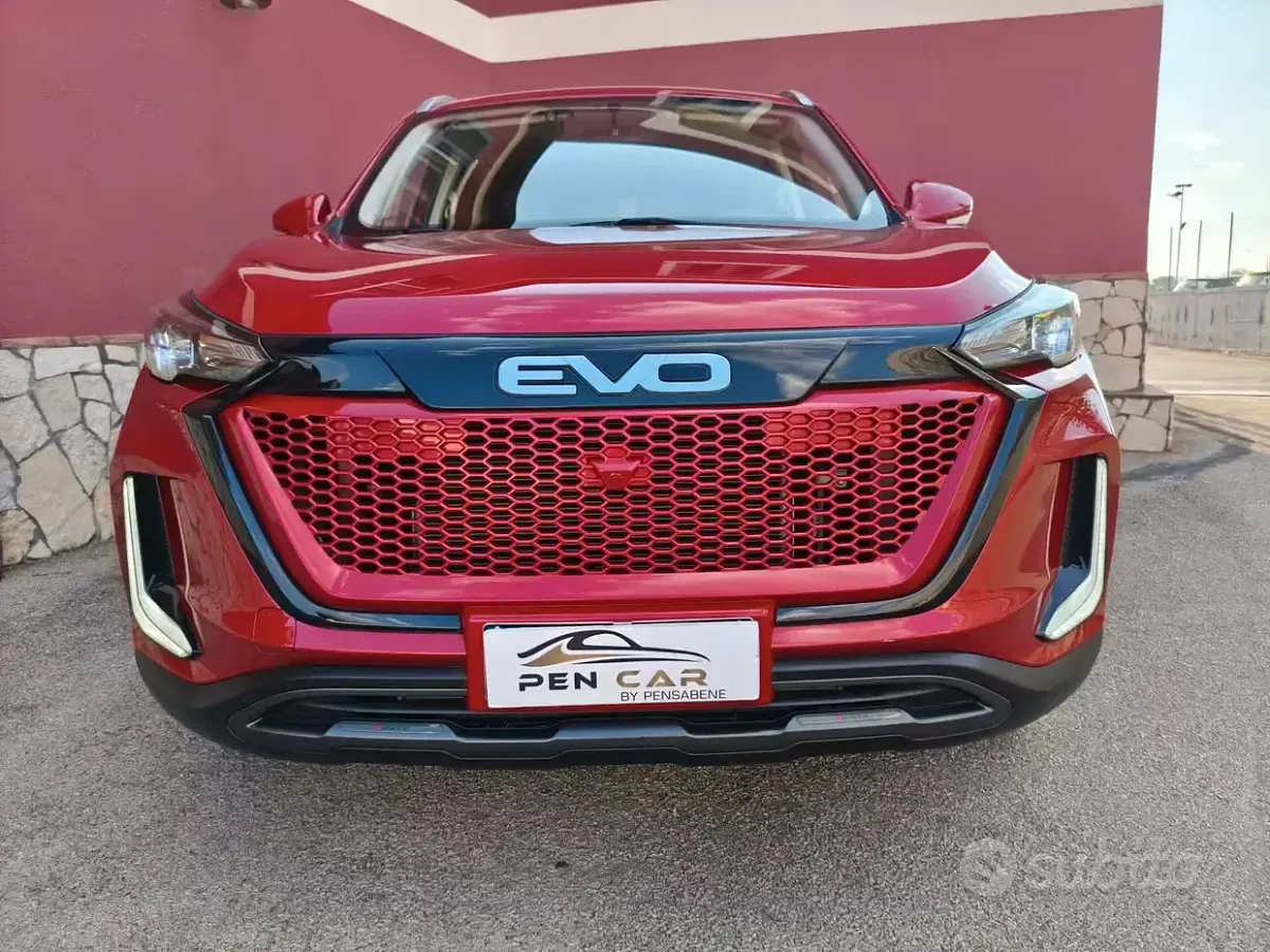 Usata EVO Evo 5 127 CV (93 kW) 2024 Rosso SUV