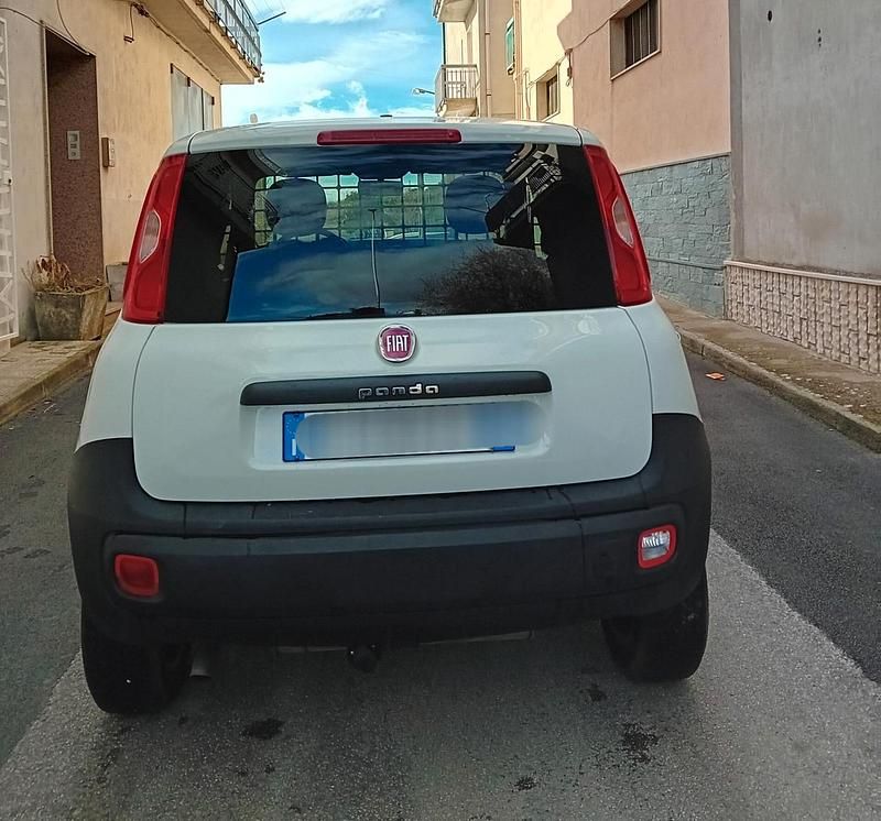 Usata Fiat Panda 4x4 S 95 CV (69 kW) 2016 Bianco Utilitaria