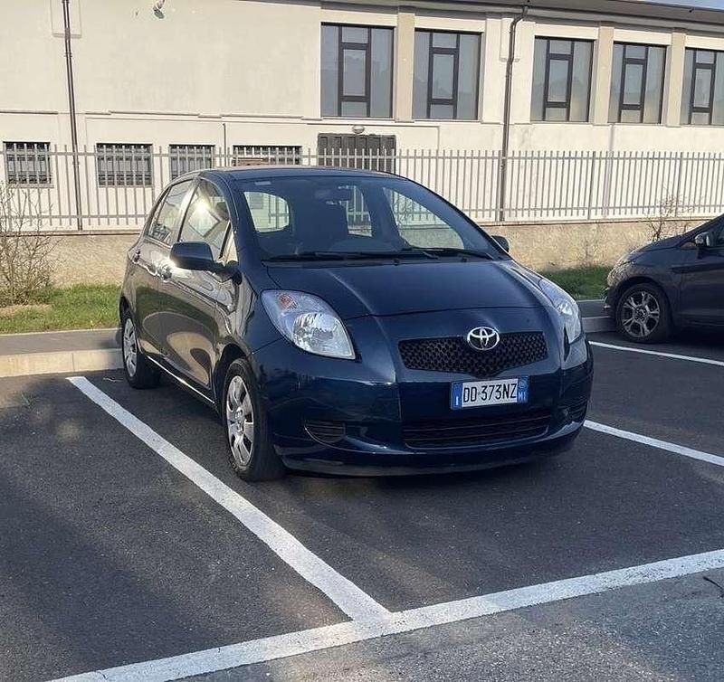 Usata Toyota Yaris 87 CV (63 kW) 2005 Utilitaria