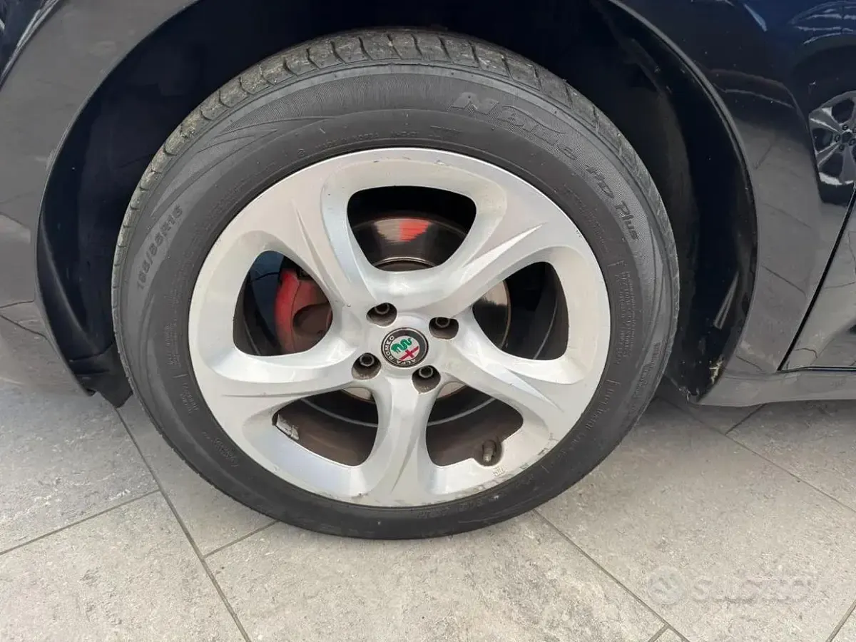 Second-hand Alfa Romeo MiTo 78 CP (57 kW) 2018 Negru Hatchback