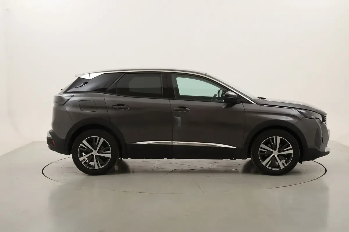 Usata Peugeot 3008 Allure 131 CV (96 kW) 2022 SUV
