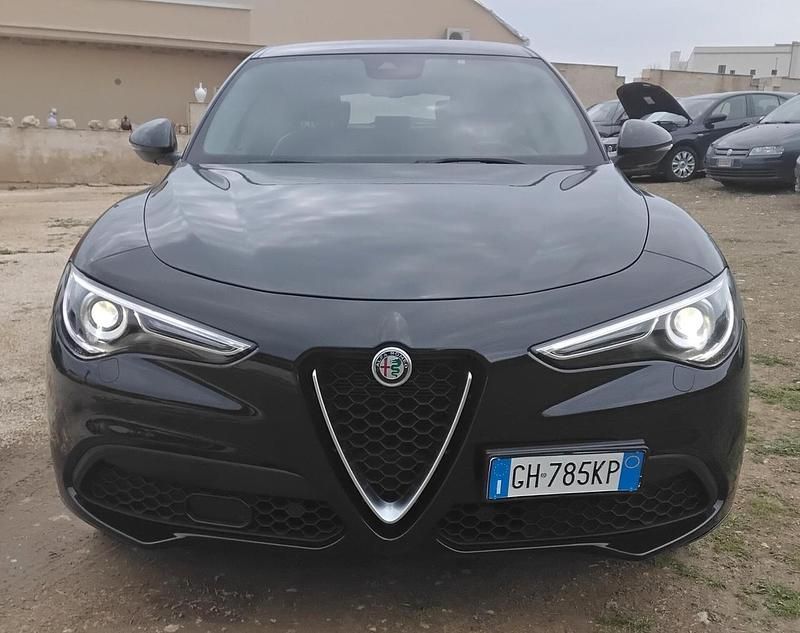 Usata Alfa Romeo Stelvio Executive 190 CV (139 kW) 2021 Nero SUV