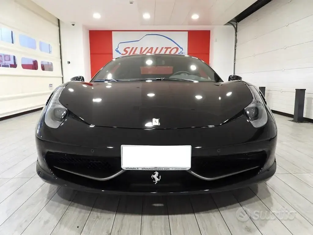 Usata Ferrari 458 570 CV (419 kW) 2011 Nero Coupé