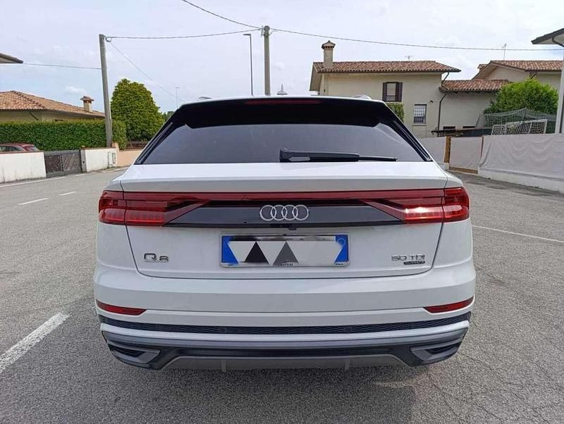 Usata Audi Q8 286 CV (210 kW) 2019 Bianco SUV