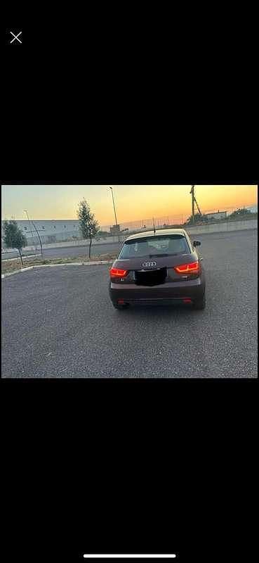 Usata Audi A1 Sportback Ambition 90 CV (66 kW) 2014 Lilla Utilitaria